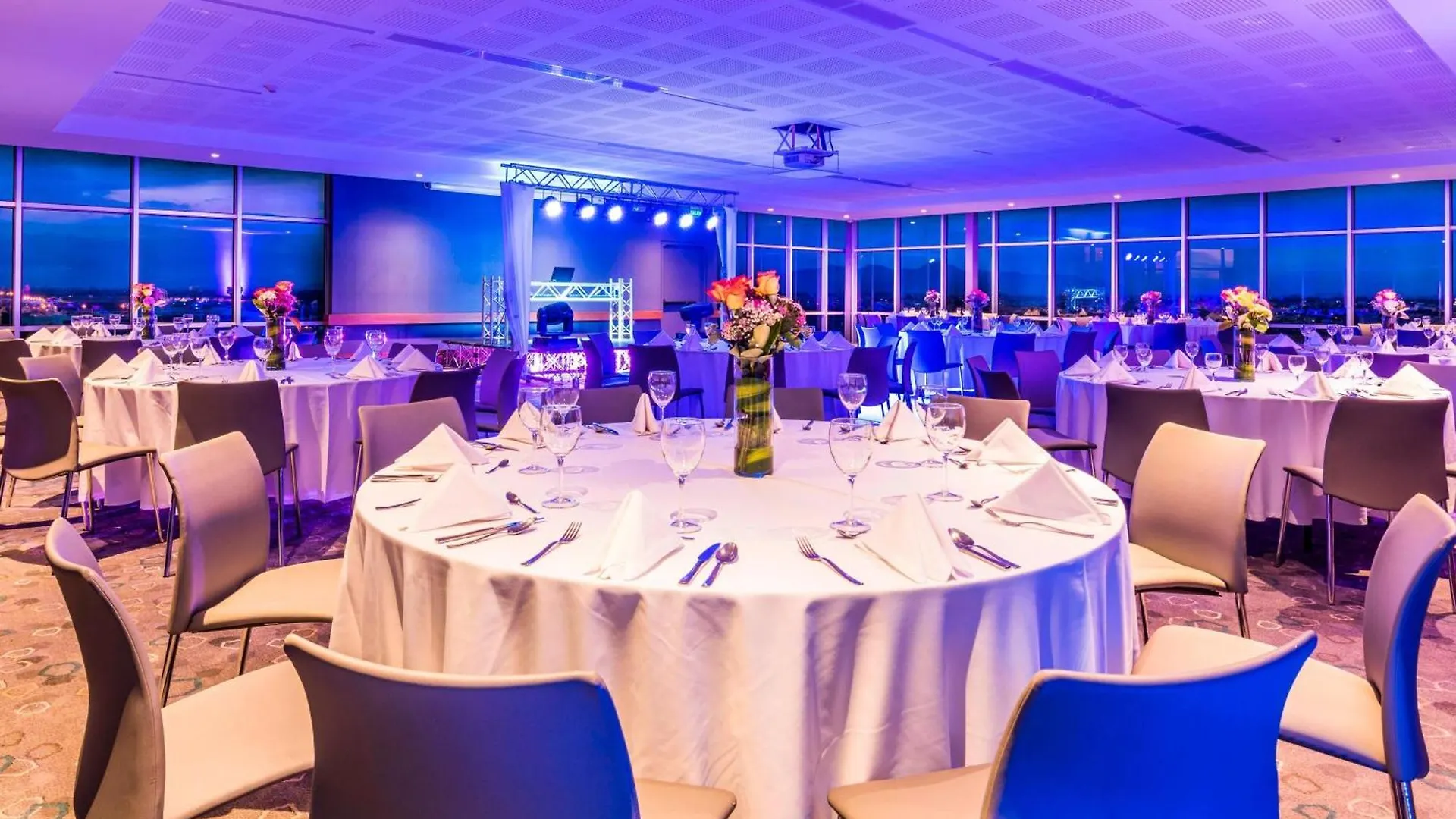 Courtyard By Marriott Bogota Airport Hotel