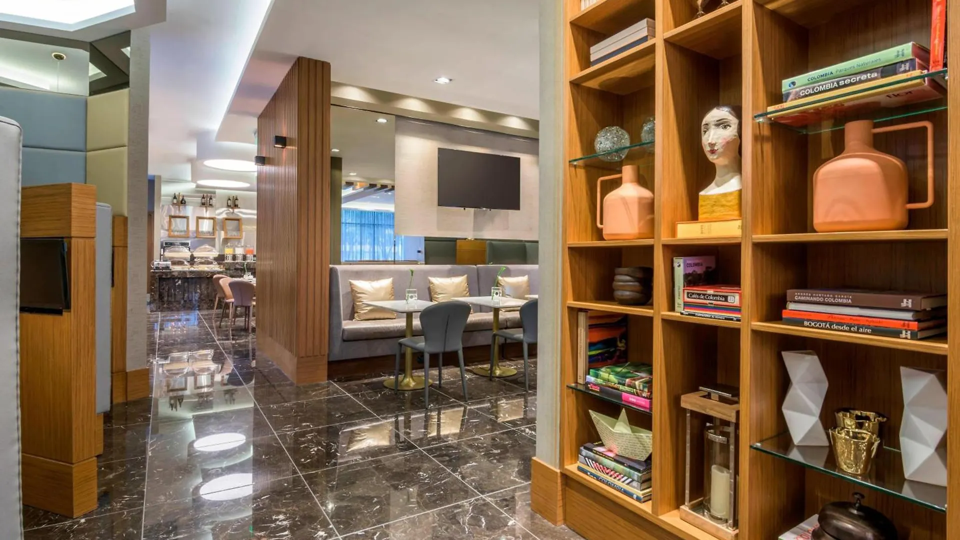 Courtyard By Marriott Bogota Airport Hotel