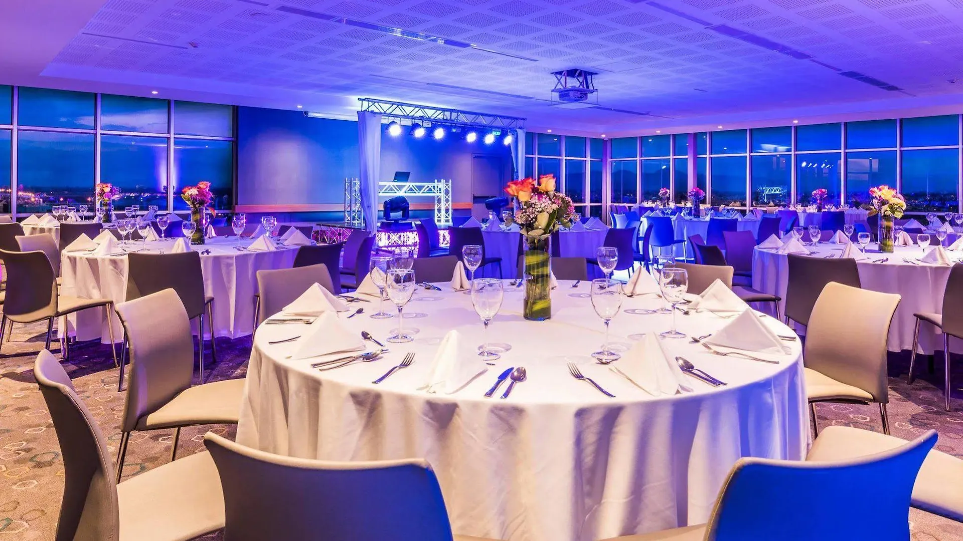 Courtyard By Marriott Bogota Airport Hotel