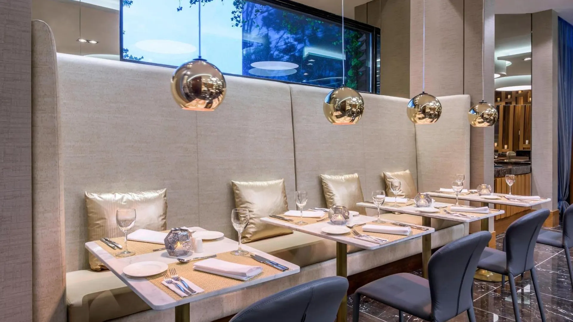 Courtyard By Marriott Bogota Airport Hotel