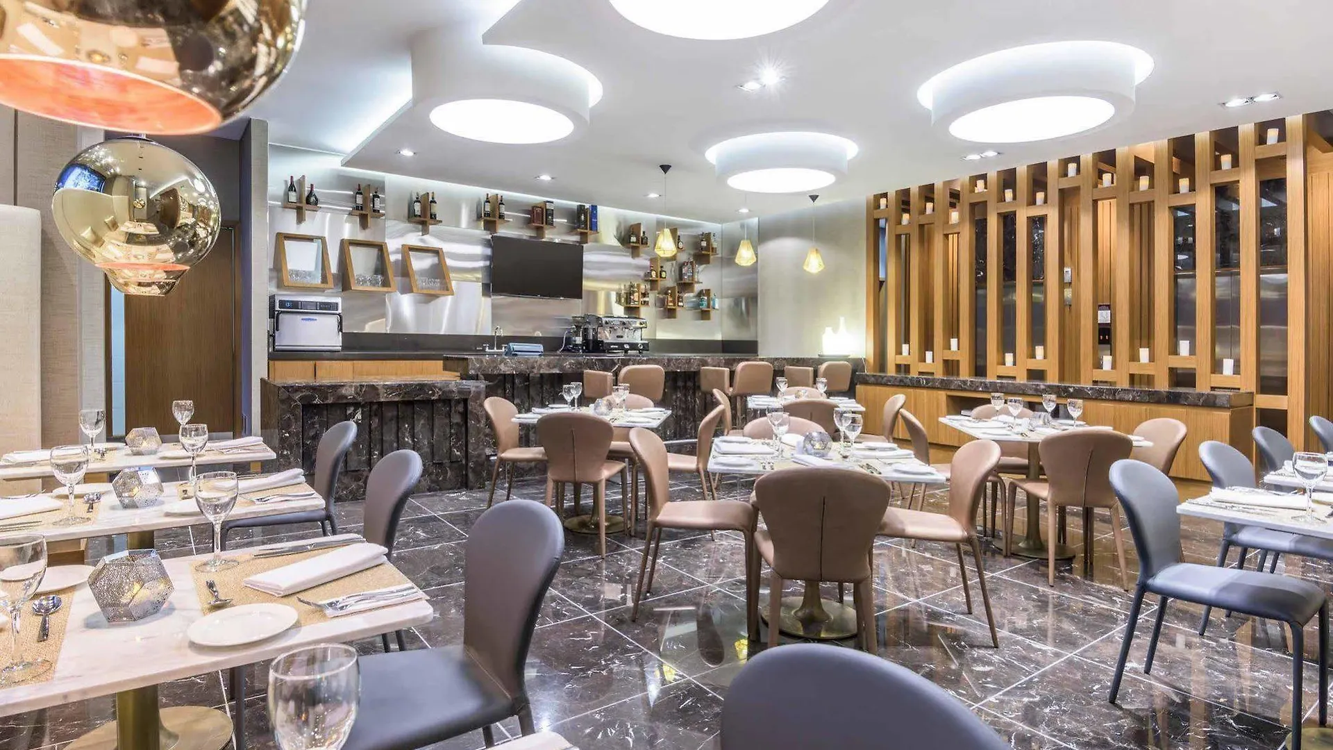 Courtyard By Marriott Bogota Airport Hotel Colombia