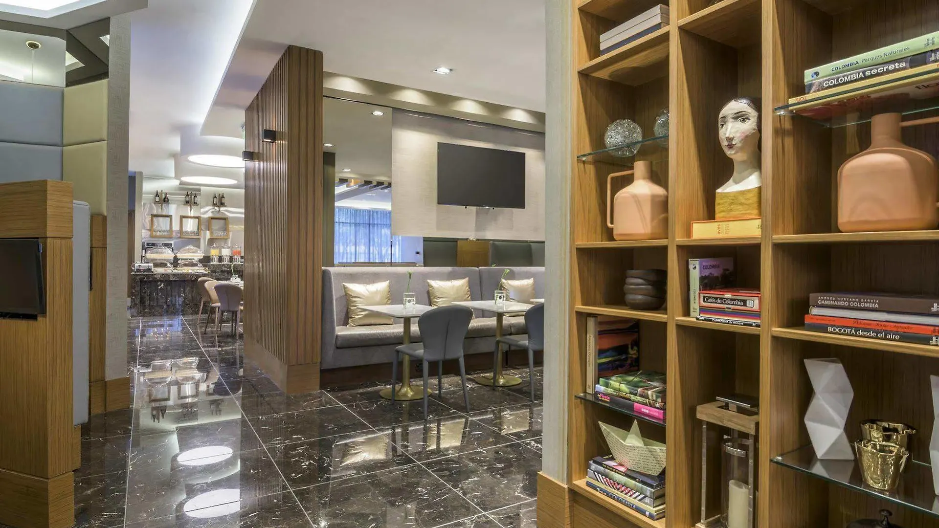 Courtyard By Marriott Bogota Airport Hotel